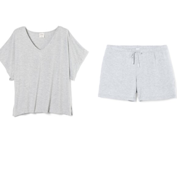 Soma Other - NWT Soma COOL NIGHTS Tee & Shorts Pajama Set